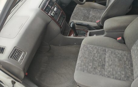 Toyota Carina, 2000 год, 549 000 рублей, 15 фотография