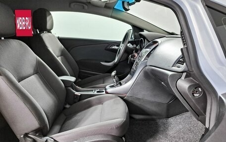 Opel Astra J, 2011 год, 749 000 рублей, 13 фотография