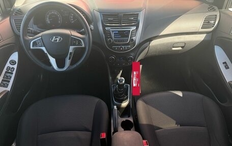 Hyundai Solaris II рестайлинг, 2014 год, 1 070 000 рублей, 12 фотография