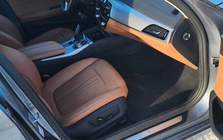 BMW 5 серия, 2019 год, 3 600 000 рублей, 3 фотография