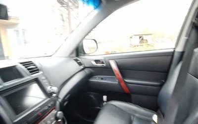 Toyota Highlander III, 2011 год, 2 000 000 рублей, 1 фотография