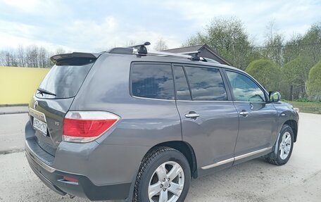 Toyota Highlander III, 2011 год, 2 000 000 рублей, 17 фотография