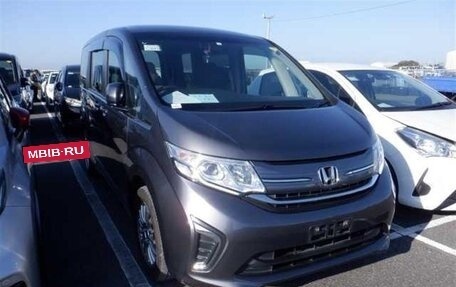 Honda Stepwgn IV, 2018 год, 2 350 000 рублей, 7 фотография