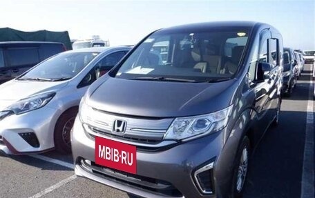 Honda Stepwgn IV, 2018 год, 2 350 000 рублей, 8 фотография
