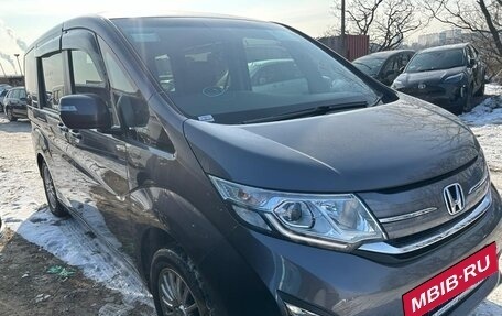 Honda Stepwgn IV, 2018 год, 2 350 000 рублей, 6 фотография