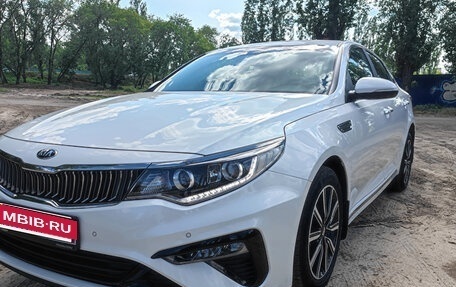 KIA Optima IV, 2018 год, 2 200 000 рублей, 5 фотография