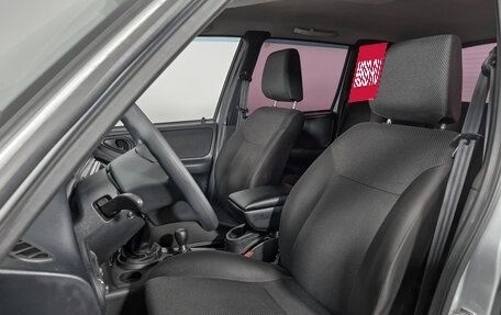 Chevrolet Niva I рестайлинг, 2018 год, 522 000 рублей, 9 фотография