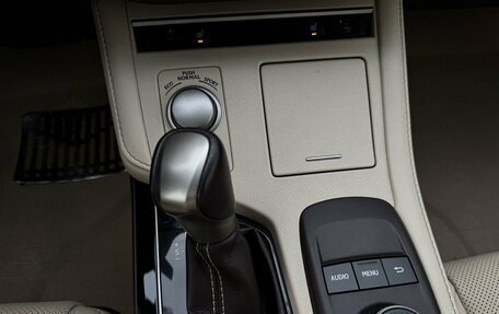 Lexus ES VII, 2017 год, 2 750 000 рублей, 10 фотография