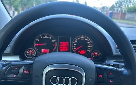 Audi A4, 2005 год, 745 000 рублей, 14 фотография