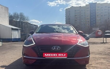 Hyundai Sonata VIII, 2020 год, 2 090 000 рублей, 2 фотография