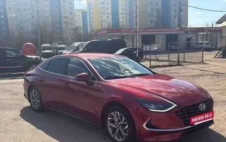 Hyundai Sonata VIII, 2020 год, 2 090 000 рублей, 3 фотография