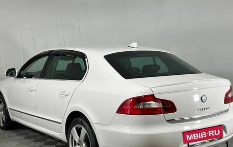 Skoda Superb III рестайлинг, 2011 год, 845 000 рублей, 7 фотография