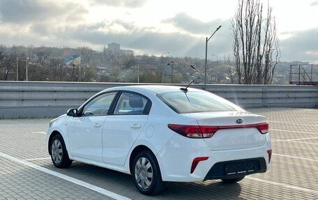 KIA Rio IV, 2020 год, 1 030 000 рублей, 4 фотография