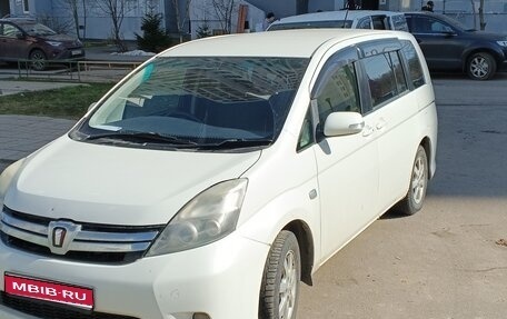 Toyota ISis I, 2012 год, 910 000 рублей, 1 фотография