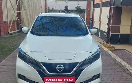 Nissan Leaf II, 2018 год, 1 490 000 рублей, 1 фотография