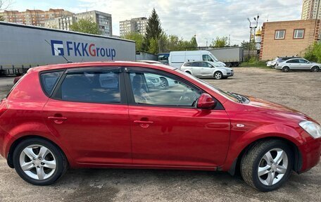 KIA cee'd I рестайлинг, 2008 год, 850 000 рублей, 2 фотография