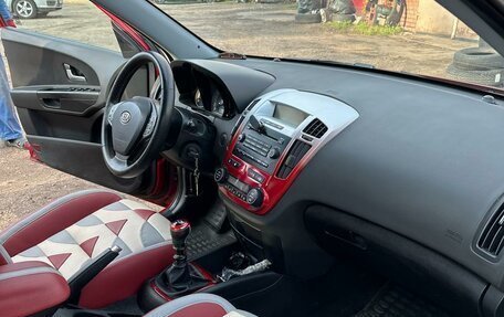 KIA cee'd I рестайлинг, 2008 год, 850 000 рублей, 17 фотография