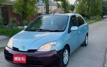 Toyota Prius IV XW50, 2002 год, 280 000 рублей, 2 фотография