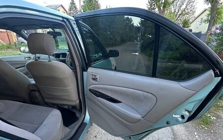 Toyota Prius IV XW50, 2002 год, 280 000 рублей, 8 фотография