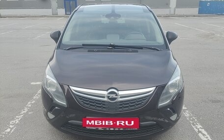 Opel Zafira C рестайлинг, 2012 год, 1 150 000 рублей, 4 фотография