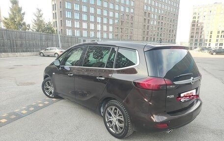 Opel Zafira C рестайлинг, 2012 год, 1 150 000 рублей, 2 фотография