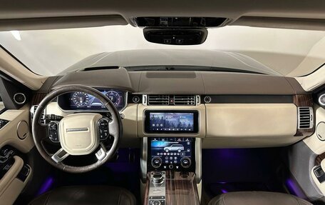 Land Rover Range Rover IV рестайлинг, 2018 год, 6 252 000 рублей, 21 фотография