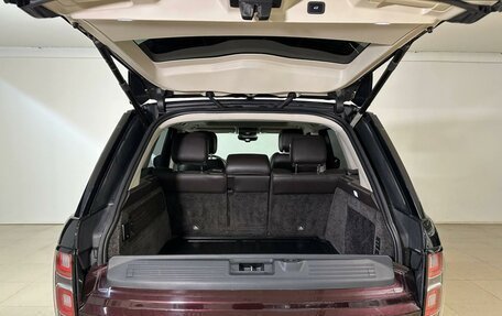 Land Rover Range Rover IV рестайлинг, 2018 год, 6 252 000 рублей, 38 фотография