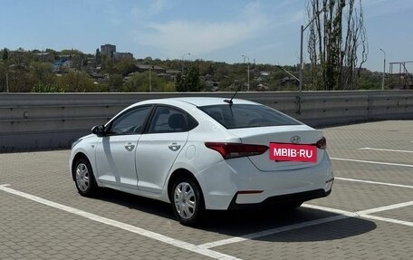 Hyundai Solaris II рестайлинг, 2018 год, 680 000 рублей, 4 фотография
