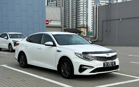 KIA Optima IV, 2019 год, 1 240 000 рублей, 2 фотография