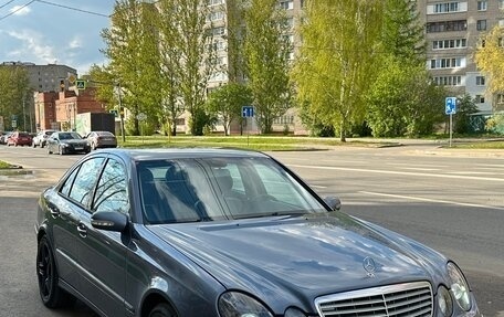 Mercedes-Benz E-Класс, 2005 год, 570 000 рублей, 3 фотография