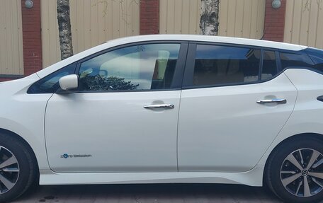 Nissan Leaf II, 2018 год, 1 490 000 рублей, 3 фотография