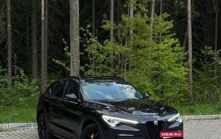 Alfa Romeo Stelvio, 2019 год, 3 300 000 рублей, 4 фотография