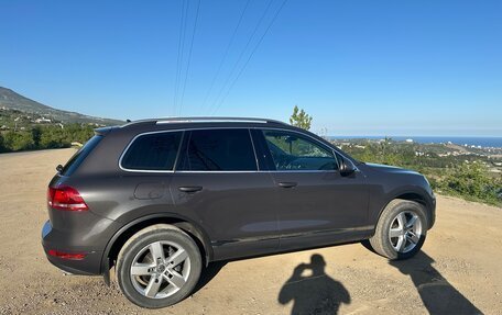 Volkswagen Touareg III, 2010 год, 2 050 000 рублей, 4 фотография