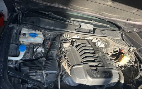 Volkswagen Touareg III, 2010 год, 2 050 000 рублей, 3 фотография