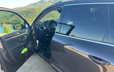 Volkswagen Touareg III, 2010 год, 2 050 000 рублей, 14 фотография