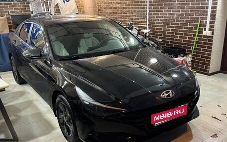 Hyundai Elantra, 2022 год, 2 300 000 рублей, 4 фотография