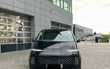 Hyundai Staria, 2023 год, 5 099 000 рублей, 2 фотография