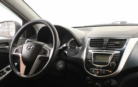 Hyundai Solaris II рестайлинг, 2013 год, 650 000 рублей, 9 фотография