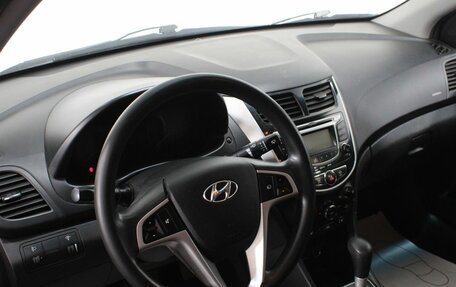Hyundai Solaris II рестайлинг, 2013 год, 650 000 рублей, 13 фотография