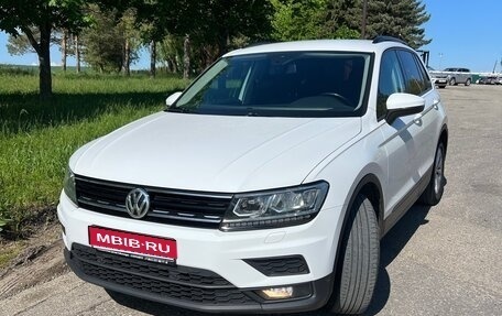 Volkswagen Tiguan II, 2020 год, 2 700 000 рублей, 1 фотография