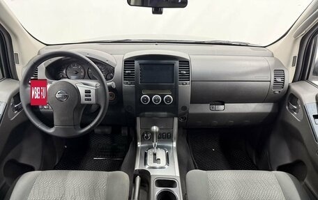 Nissan Navara (Frontier), 2011 год, 1 599 000 рублей, 12 фотография