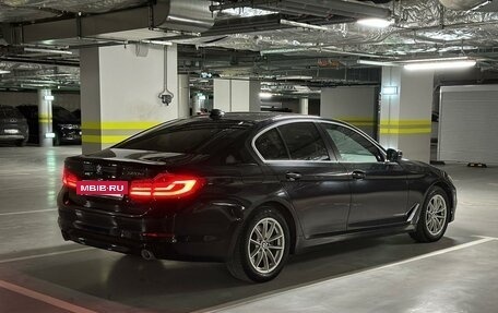 BMW 5 серия, 2019 год, 2 380 000 рублей, 3 фотография