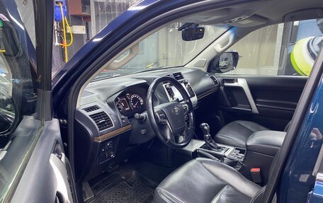 Toyota Land Cruiser Prado 150 рестайлинг 2, 2018 год, 5 200 000 рублей, 7 фотография