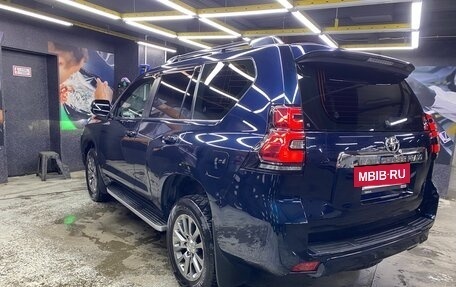 Toyota Land Cruiser Prado 150 рестайлинг 2, 2018 год, 5 200 000 рублей, 6 фотография