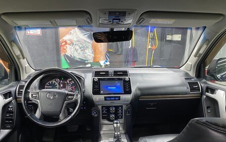 Toyota Land Cruiser Prado 150 рестайлинг 2, 2018 год, 5 200 000 рублей, 11 фотография