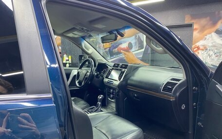 Toyota Land Cruiser Prado 150 рестайлинг 2, 2018 год, 5 200 000 рублей, 9 фотография