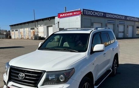 Toyota Land Cruiser 200, 2011 год, 2 425 000 рублей, 3 фотография