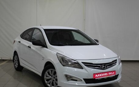 Hyundai Solaris II рестайлинг, 2015 год, 656 250 рублей, 3 фотография