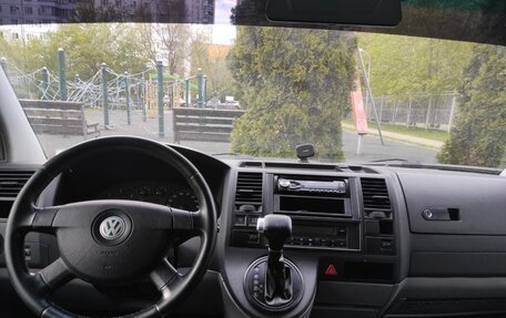 Volkswagen Caravelle T5, 2008 год, 1 300 000 рублей, 13 фотография