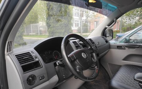 Volkswagen Caravelle T5, 2008 год, 1 300 000 рублей, 11 фотография